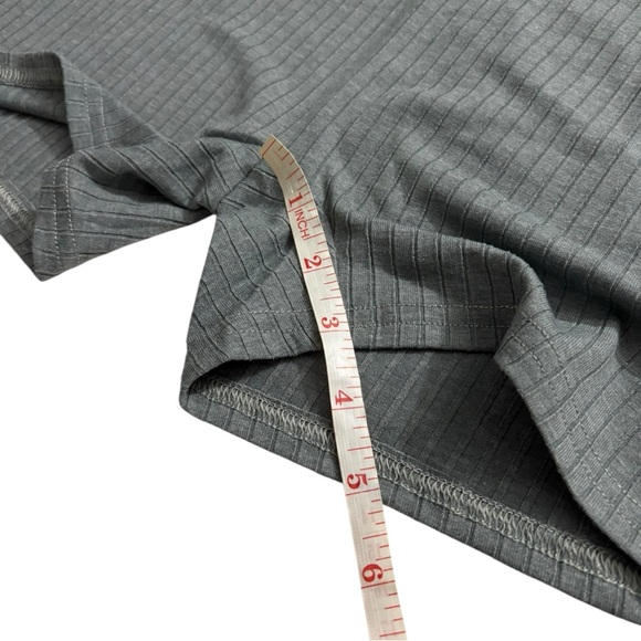 Gray Ribbed Short Sleeve Romper. Grey. Size L. New. - Picture 4 of 10